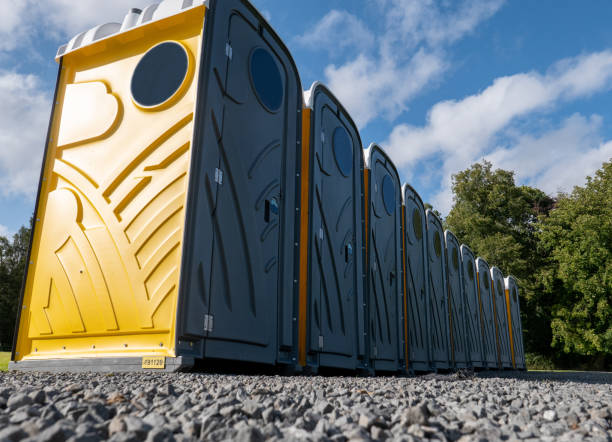 Best VIP or Luxury Restroom Trailers  in Howland Center, OH